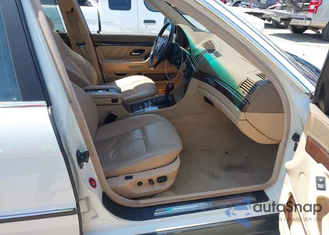 2000 BMW 740 Il z USA, uszkodzony, nr VIN WBAGH8341YDP07890